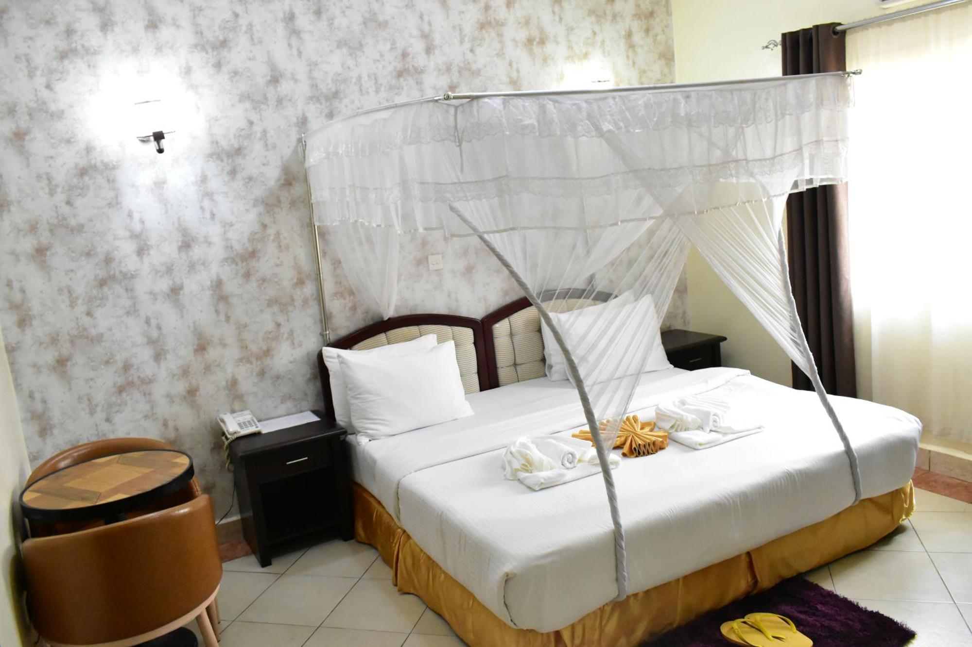 Quality Hotel Yuba Exterior foto