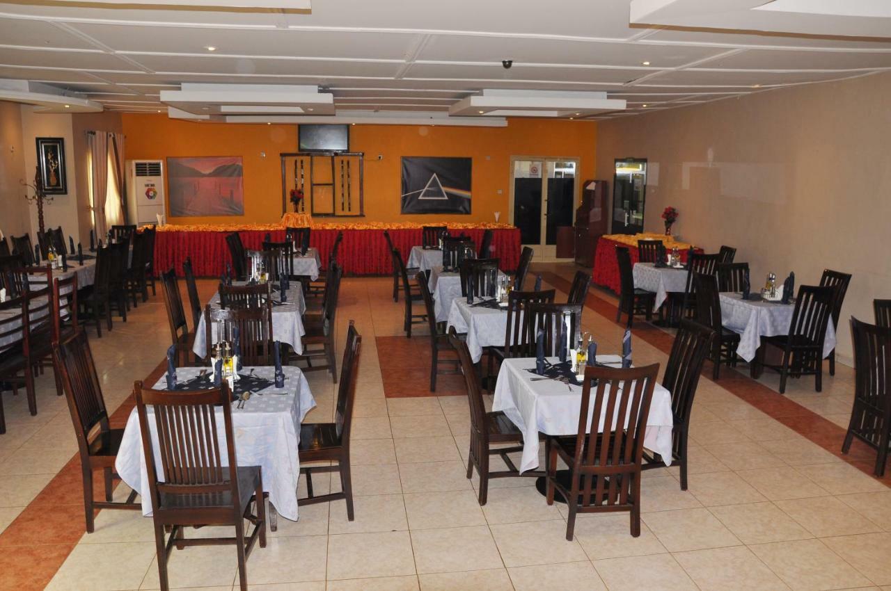 Quality Hotel Yuba Exterior foto